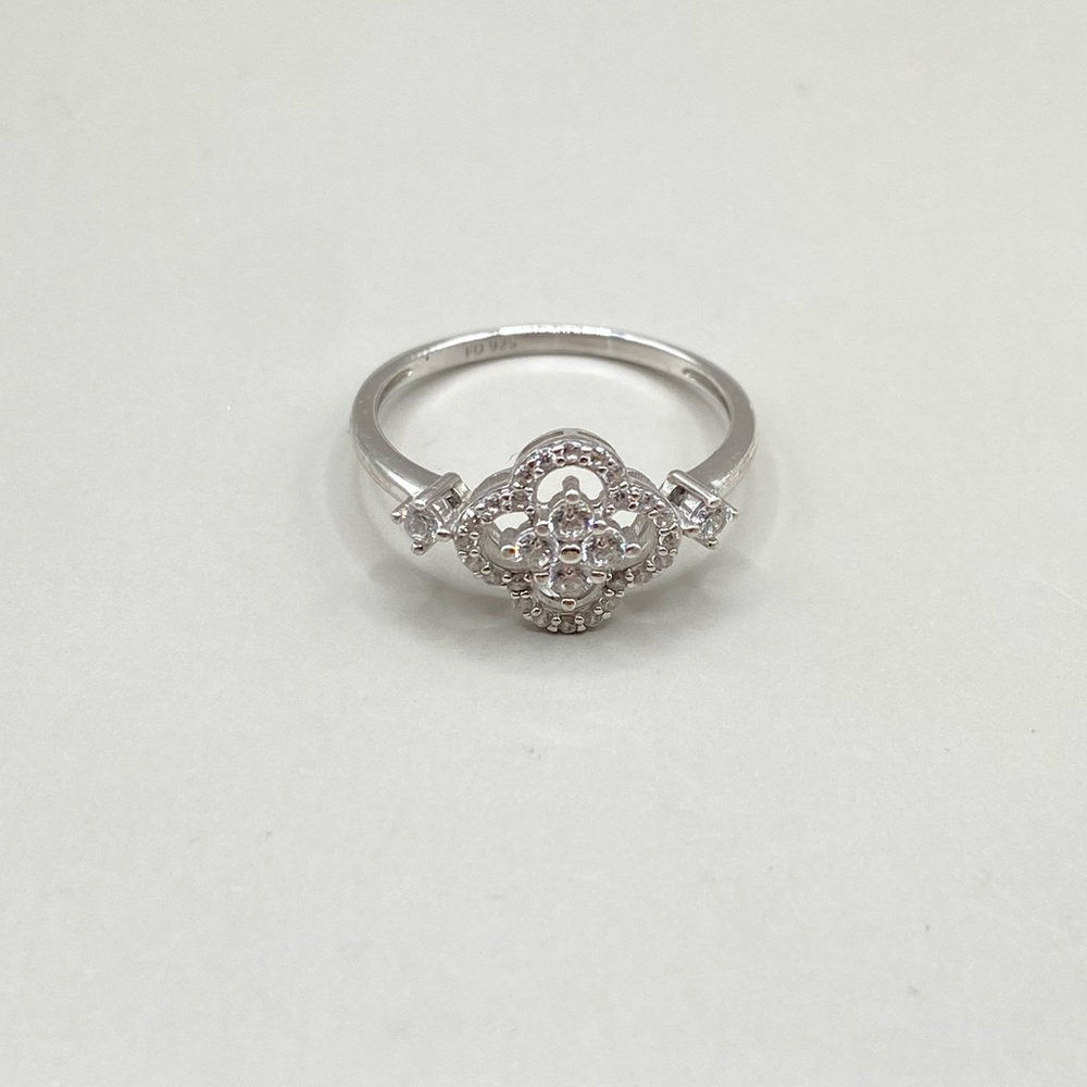 Felicia Designs Sterling Silver Cubic Zirconia Alhambra Clover Ring